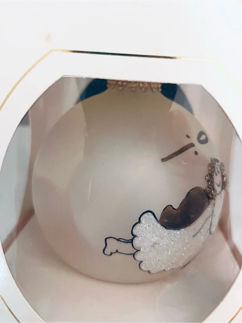 Teresa Thibault.Sister Keepsake Ornamen
Handpainted Sister Keepsake White - Picture 2 of 8